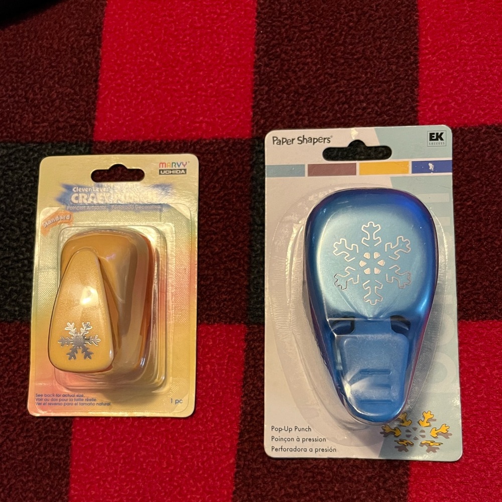 🔥LOT OF 2 PAPER PUNCHES EK Success Big SNOWFLAKE & Marcy Uchida Snowflake New.
